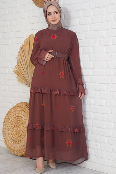 Çiçek Desenli Kemerli Kahve Şifon Elbise - Tesettür Elbise