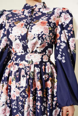 Çiçek Desenli Kuşaklı Elbise Lacivert - Tesettür Elbise