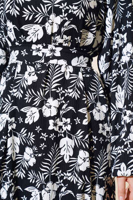 Çiçek Desenli Kuşaklı Kat Elbise Siyah - Thumbnail