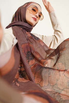 Çiçek Desenli Müslin Şal Kahve 