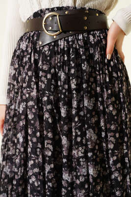 Çiçek Desenli Piliseli Şifon Etek Siyah - Etek