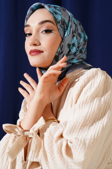 Çiçek Desenli Şeritli Eşarp Füme - Başörtüsü