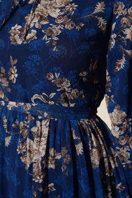 Çiçek Desenli Şifon Kat Elbise Lacivert - Tesettür Elbise