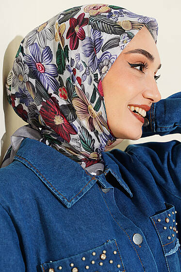 Çiçek Desenli Soft Eşarp Gri - Başörtüsü