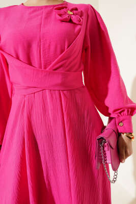 Çiçek Detaylı Önü Çapraz Bağlamalı Elbise Fuşya - Tesettür Elbise