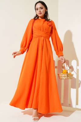 Çiçek Detaylı Önü Çapraz Bağlamalı Elbise Oranj - Tesettür Elbise