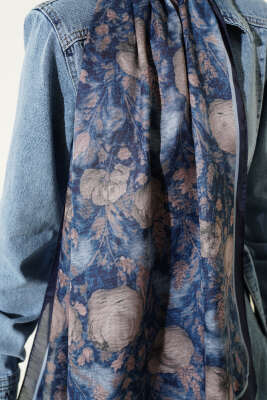 Çiçek Esintisi Soft Şal Lacivert - Başörtüsü