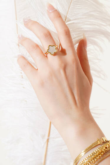 Çiçek Figürlü Sedef Yüzük Gold - Yüzük