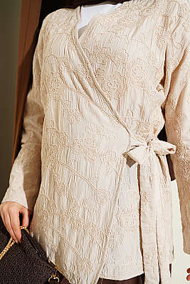 Çiçek İşlemeli Bağlamalı Kimono Bej - Dış Giyim&Mont