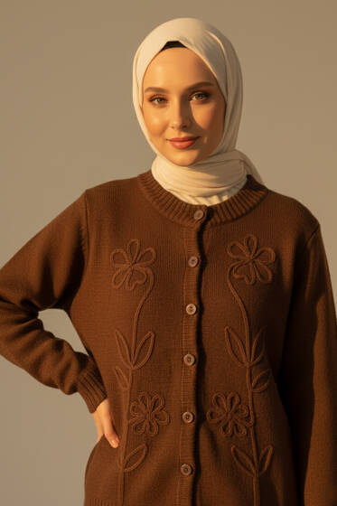 Çiçek İşlemeli Kısa Triko Hırka Kahve - Hırka