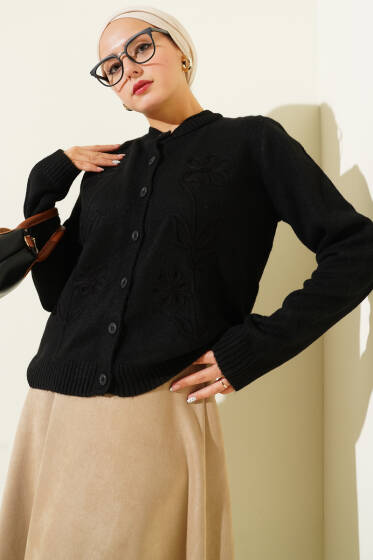 Çiçek İşlemeli Kısa Triko Hırka Siyah - Hırka