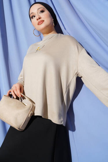 Çiçek İşlemeli Loyşa Bluz Bej - Bluz