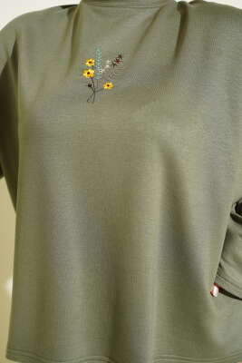 Çiçek İşlemeli Loyşa Bluz Haki - Bluz