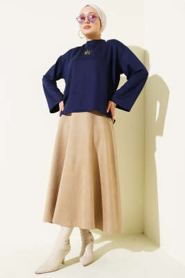 Çiçek İşlemeli Loyşa Bluz Lacivert - Bluz