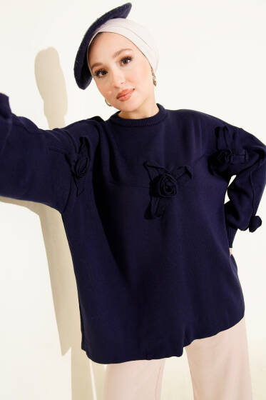 Çiçek İşlemeli Triko Kazak Lacivert - Triko Kazak