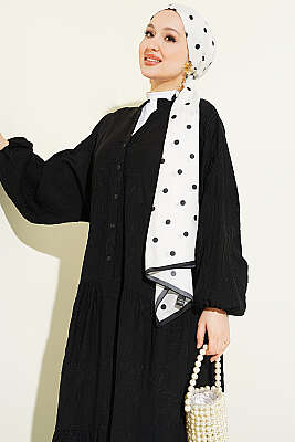 Çiçek Kabartmalı Hakim Yaka Katlı Elbise Siyah - Elbise