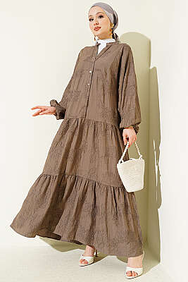 Çiçek Kabartmalı Hakim Yaka Katlı Elbise Vizon - POLO LIVE