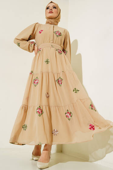 Çiçek Motif Nakışlı Şifon Elbise Bej - Tesettür Elbise