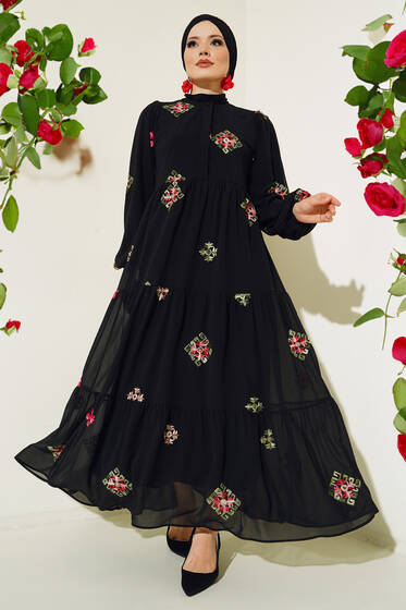 Çiçek Motif Nakışlı Şifon Elbise Siyah - Tesettür Elbise