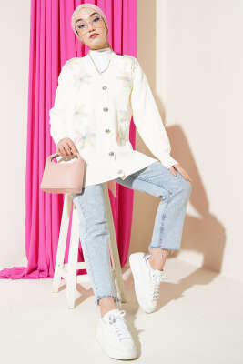 Çiçek Motifli Düğmeli Triko Hırka Ekru Pembe - Hırka