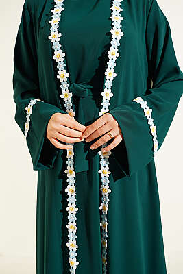 Çiçek Motifli Kuşaklı Abaya Zümrüt - Elbise