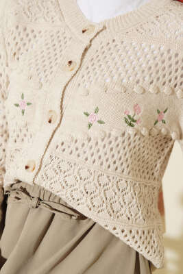 Çiçek Nakış Ajurlu Kısa Triko Hırka Bej - Hırka