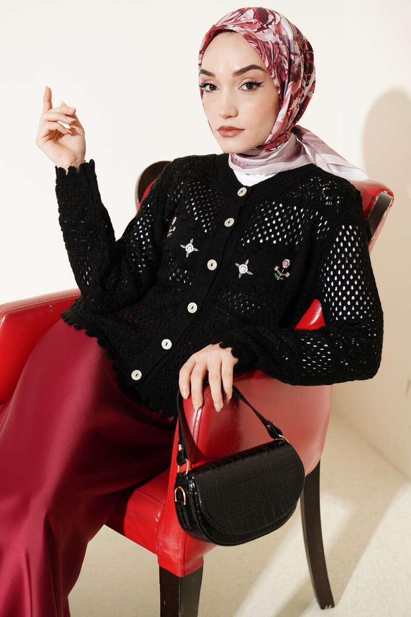 Çiçek Nakış Ajurlu Kısa Triko Hırka Siyah