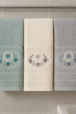 Çiçek Nakışlı 3'lü Yüz Havlu Set Asorti 1 - HAVLU TAKIMLARI