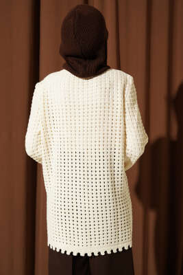 Çiçek Nakışlı Ajurlu Triko Hırka Bej - Hırka