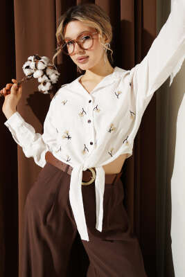 Çiçek Nakışlı Bağlamalı Crop Gömlek Ekru - HELLIE