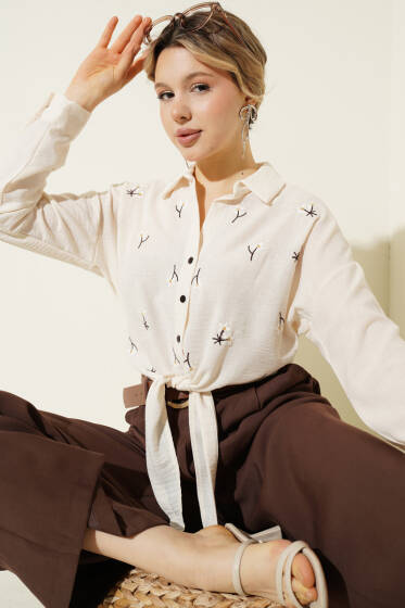 Çiçek Nakışlı Bağlamalı Crop Gömlek Krem - Kadın Giyim Modelleri