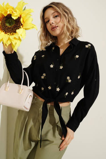 Çiçek Nakışlı Bağlamalı Crop Gömlek Siyah - Kadın Giyim Modelleri