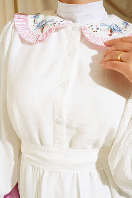 Çiçek Nakışlı Bebe Yakalı Kat Elbise Ekru Fuşya - Thumbnail