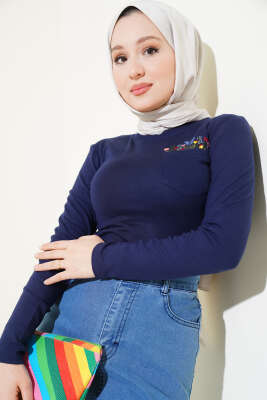 Çiçek Nakışlı Cepli Body Lacivert - Yılın Fırsatı