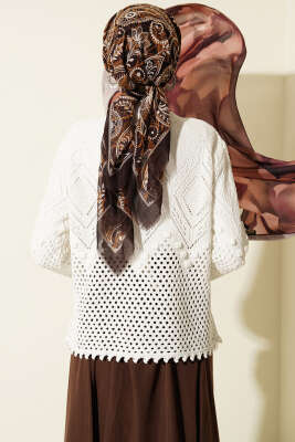 Çiçek Nakışlı Delikli Kısa Triko Hırka Beyaz - Hırka