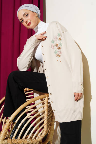 Çiçek Nakışlı Düğmeli Merserize Hırka Bej - Hırka