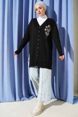 Çiçek Nakışlı Düğmeli Merserize Hırka Siyah - Hırka