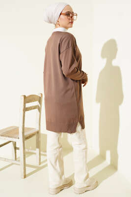 Çiçek Nakışlı Düğmeli Merserize Hırka Vizon - Hırka