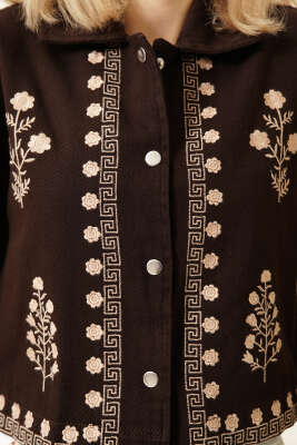 Çiçek Nakışlı Gabardin Kısa Ceket Kahve - Kadın Giyim Modelleri