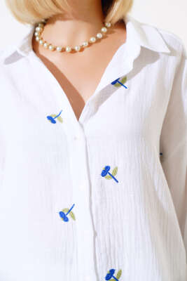 Çiçek Nakışlı Gömlek Beyaz - Kadın Giyim Modelleri