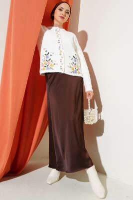 Çiçek Nakışlı İnci Düğmeli Triko Hırka Beyaz - Triko Hırka