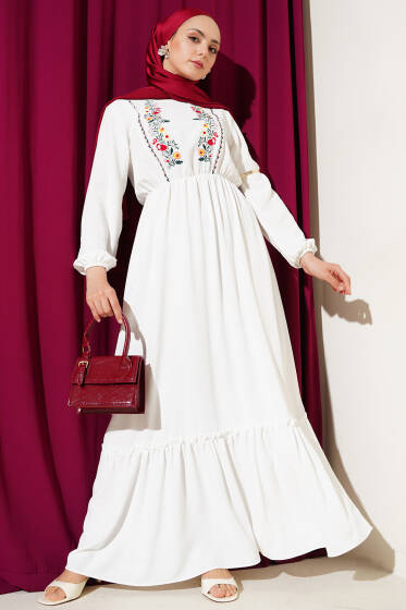 Çiçek Nakışlı Kolu Lastikli Elbise Beyaz - Elbise