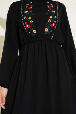Çiçek Nakışlı Kolu Lastikli Elbise Siyah - Tesettür Elbise