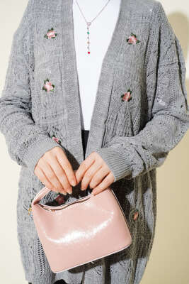 Çiçek Nakışlı Örgü Triko Hırka Gri - Hırka