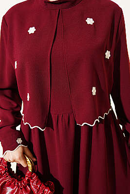 Çiçek Nakışlı Pelerinli Elbise Bordo - Elbise