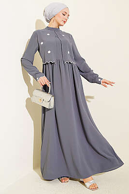 Çiçek Nakışlı Pelerinli Elbise Gri - ASMİN