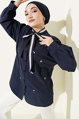 Çiçek Nakışlı Yakası Bağlamalı Gömlek Lacivert 