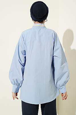 Çiçek Nakışlı Yakası Bağlamalı Gömlek Mavi - Gömlek