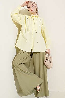 Çiçek Nakışlı Yakası Bağlamalı Gömlek Sarı - Gömlek