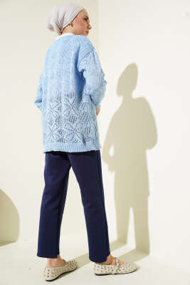 Çiçek Örgülü Düğmeli Triko Hırka Mavi - Triko Hırka